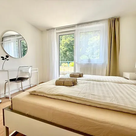 Apartment Grüne Oase Im Zentrum Mit Dachterrasse, Wlan, Lift