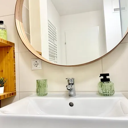 Apartment Grüne Oase Im Zentrum Mit Dachterrasse, Wlan, Lift Linz