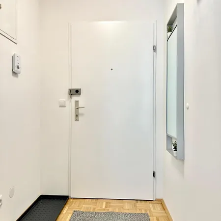 Apartment Grüne Oase Im Zentrum Mit Dachterrasse, Wlan, Lift Linz